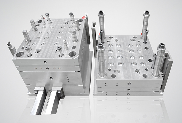 Cosmetic Packaging Mold and Molding