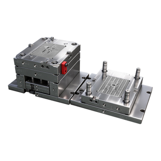 2+1+1 Cavity PC Submarine Gate Large Sprue And 1.2083ESR HRC48-5 Mold Steel High Polish Mold Cavity Plastic Plate Mould